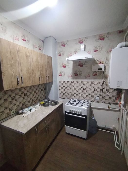 Аренда метро беруни 1.хонали оилага берилади