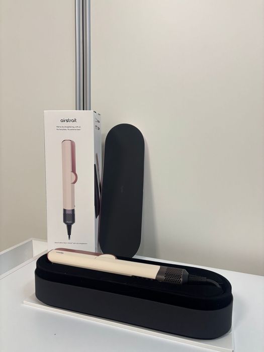Placa Dyson Airstrait Ht01 cu cutie travel NOUA
