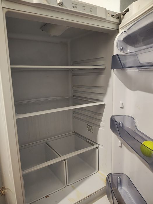 Холодильник бирюса не морозит