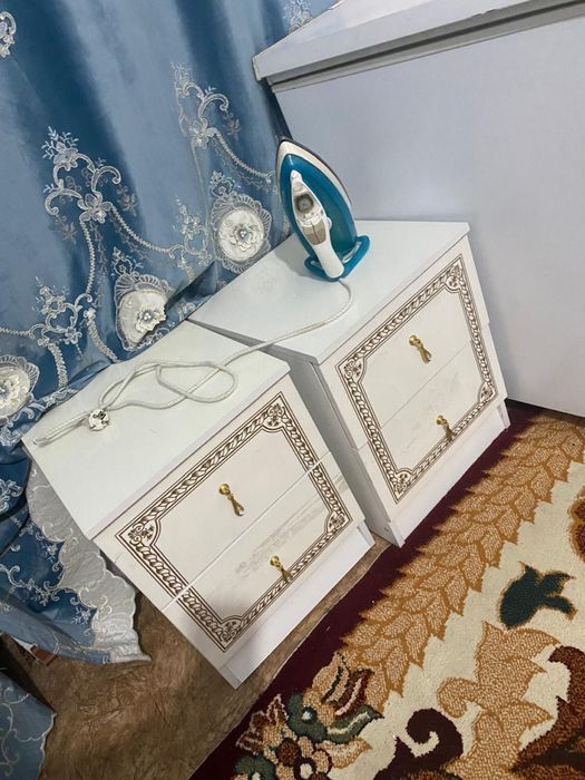 продаем шкаф с тумбами