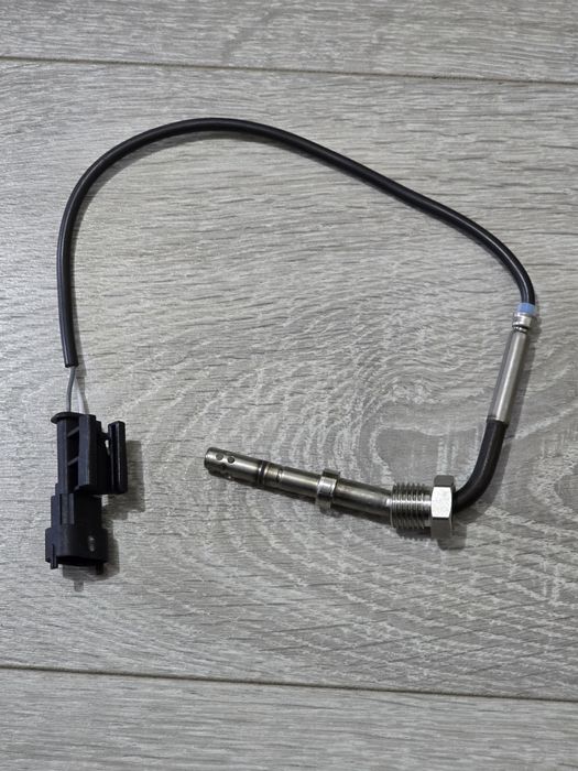 Senzor temperatură gaze evacuare EGT pentru Opel Astra J / Insignia