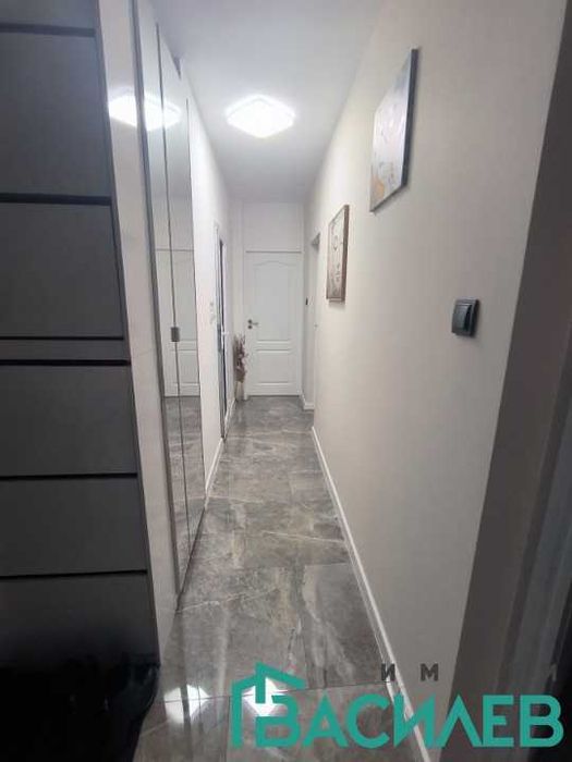 Продава се Тристаен апартамент в София, Център - 88 кв.м за 1391 €/кв.м - Снимка #11