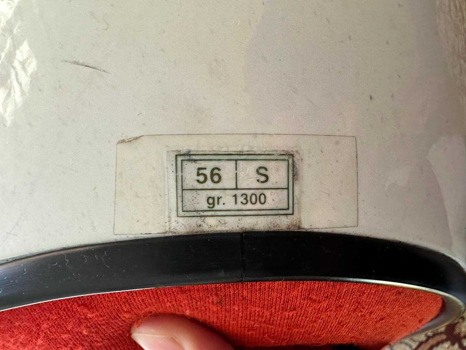 Карбонова каска Sparco и ръкавици за картинг