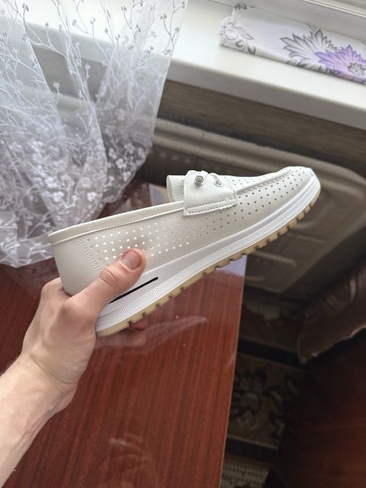 Обувь женская 39 размер