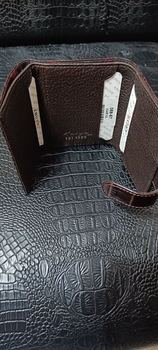 Продам портмоне .