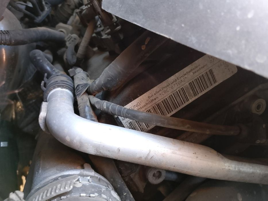 Porsche Cayenne 3.0 TDI , CRC motor 245 к.с. , автомат,5 броя на части