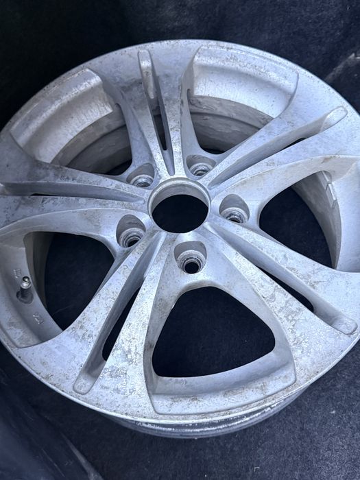 Диск 1шт r15 стояли на тайоте