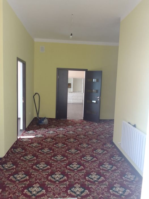 Ургенч бройллерда намунали уй сотилади