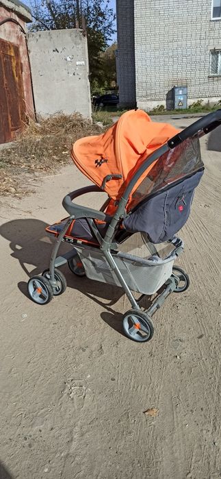 Коляска прогулочная