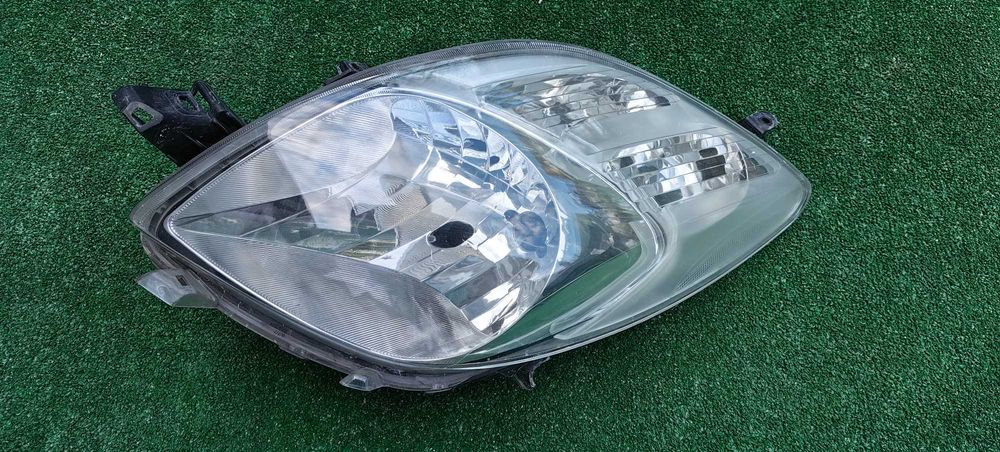 Фар за Toyota Yaris / Тойота Ярис