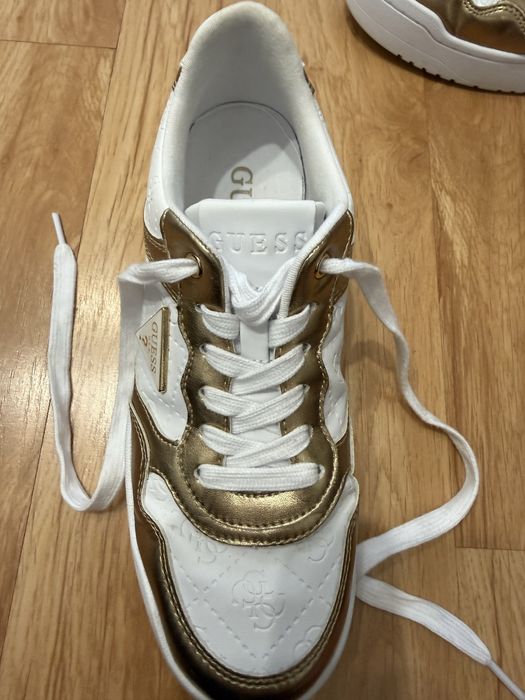 Guess оригинални дамски кецове