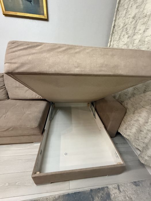 Диван угловой коричневый