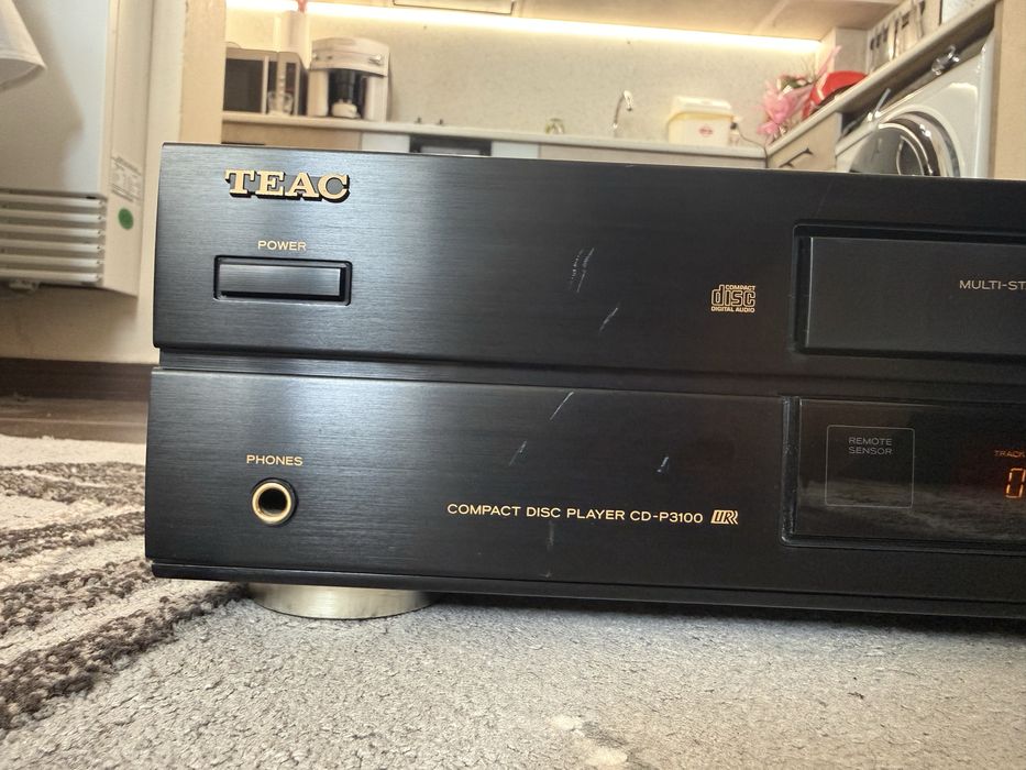 Teac CD-P3100 CD Player