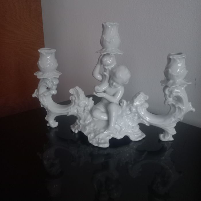 Sfeșnic  din porțelan de Curtea de Ag, anii 70