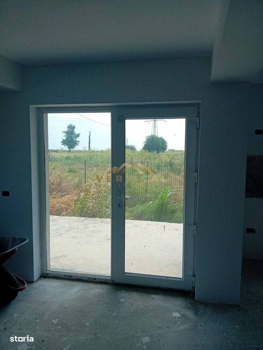 Casa  - spatioasa 3 camere  Vidra-Institut