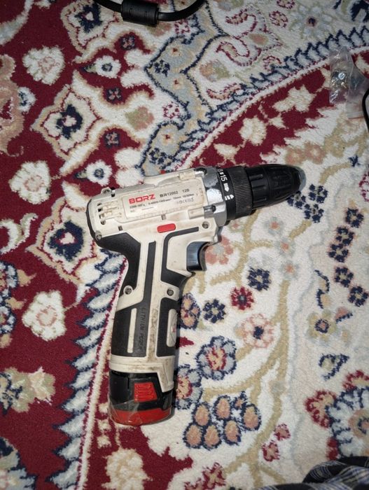 Продаем шуруповёрт