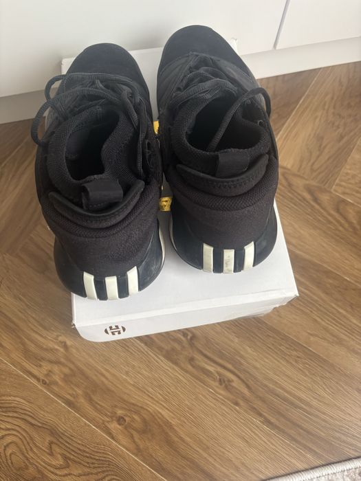 Продам баскетбольные кроссовки