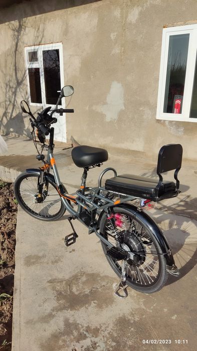 Mustang Velo skuter sotiladi