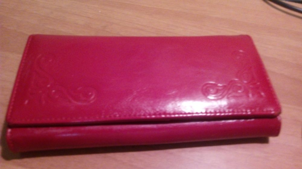 Продам новый клатч  и б/у клатч