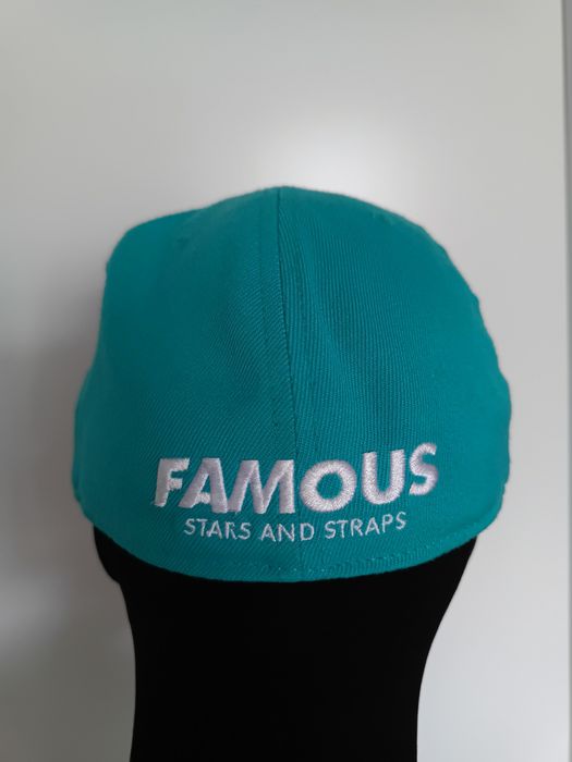 Sapca Famous Star and Straps