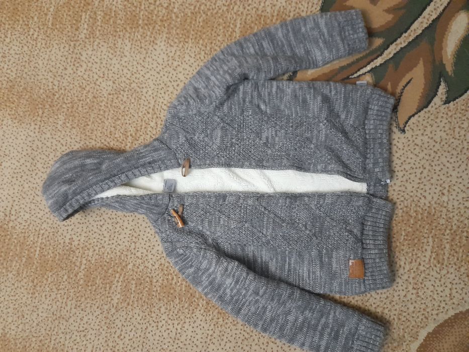 Продам тёплую курточку