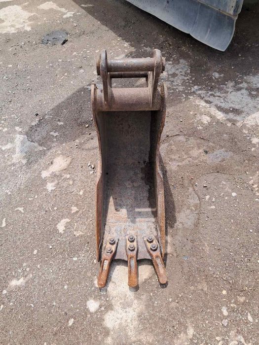 Багер Hitachi ZX50