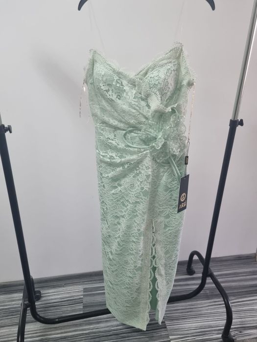 Rochie elegantă din dantelă