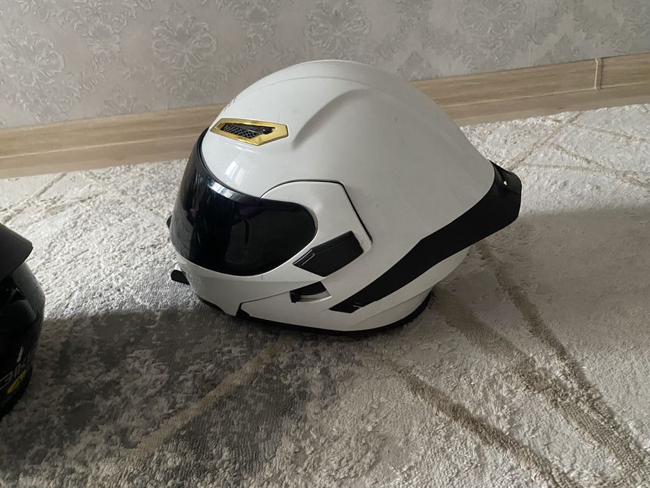 Мотошлем продам не дорого