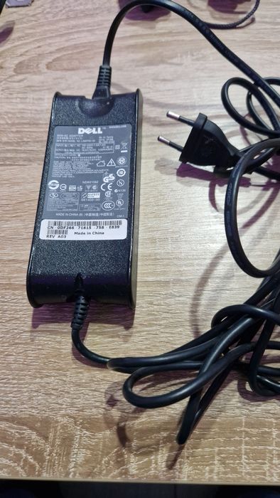 Încărcător Dell LA90PS0-00