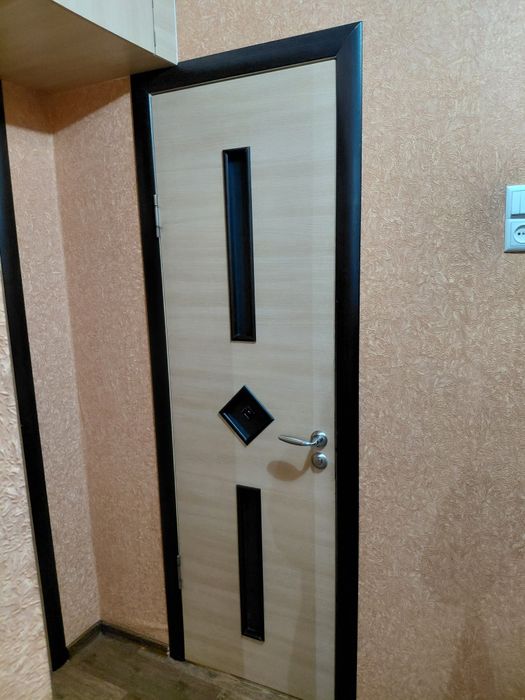 Продам межкомнатные двери б/у