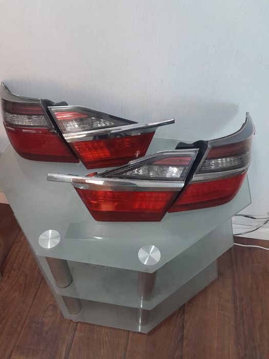 Продам фонари на CAMRY 55