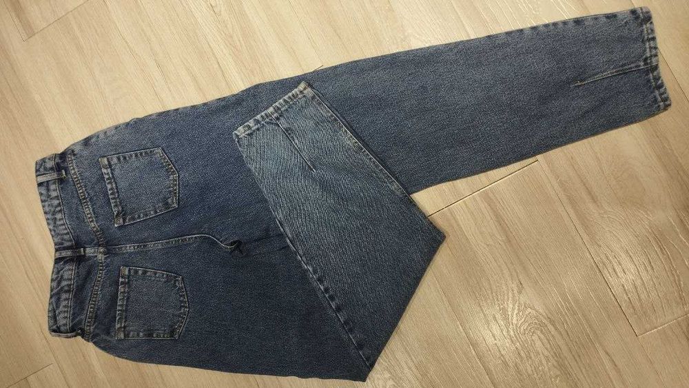 Джинсы mom B-Jeans, S, на высокой посадке, плотные