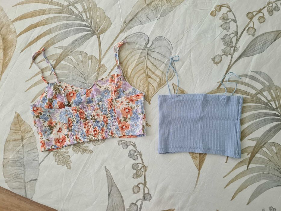 summer must have! stradivarius флорален и zara син кроп топ