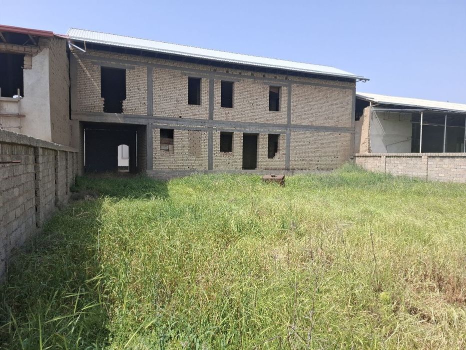 Продается 2-этажный дом