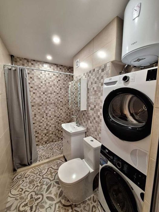 Дава се под наем Тристаен апартамент в София, Младост 2 - 80 кв.м за 799 € - Снимка #10