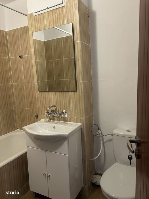 Garsonieră semidecomandata, parter, strada Henri Coandă, 280 Euro