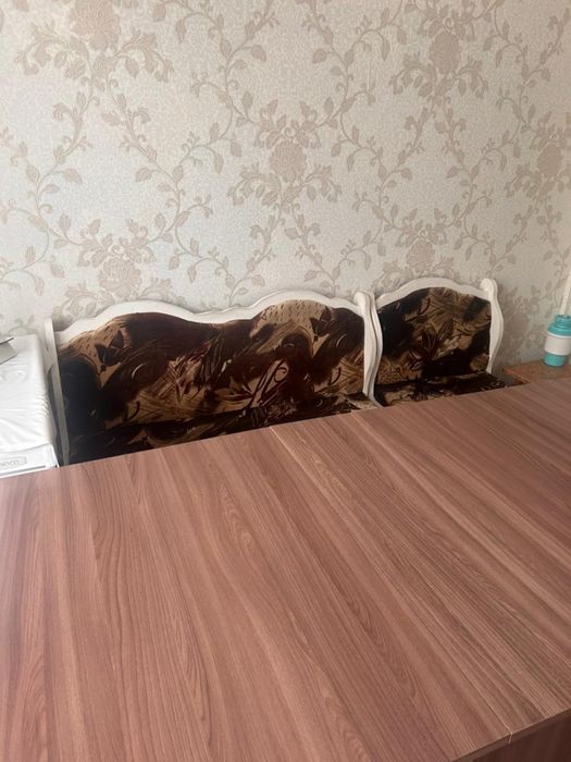 Стол книжка и диванчик