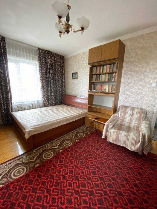 Продается квартира.ЮНУСАБАД 4 1 КОМНАТНАЯ 5этаж 9 этажный дом