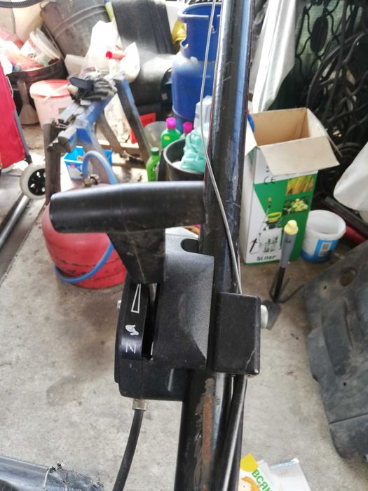 Професионална бензинова самоходна косачка Honda 5,5к.с