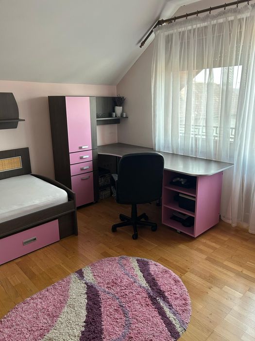 Mobilă de tineret, de vânzare