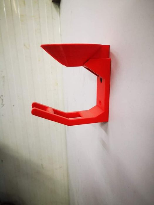 Стойка за бояджийски пистолет- 3Д принтирана