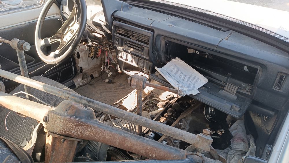 Нива разбор , на запчасти