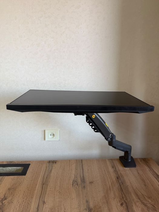 Монитор 180 гц - Philips Evnia 3000.
