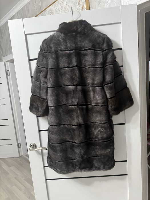 Продам норковую шубу.