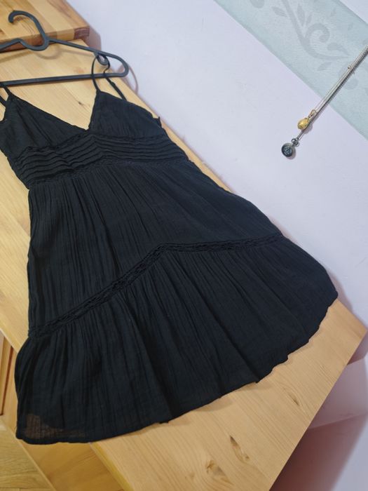 Черна лятна рокля ZARA