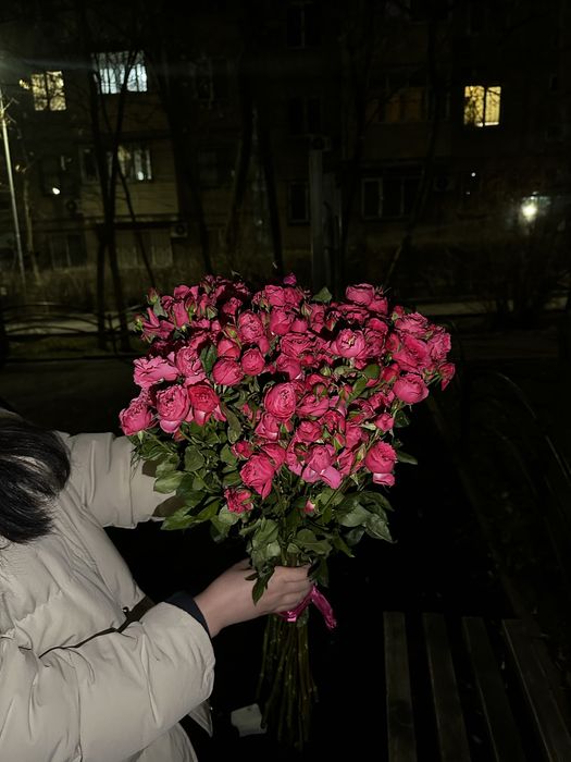 Цветы кустовые спрей розы