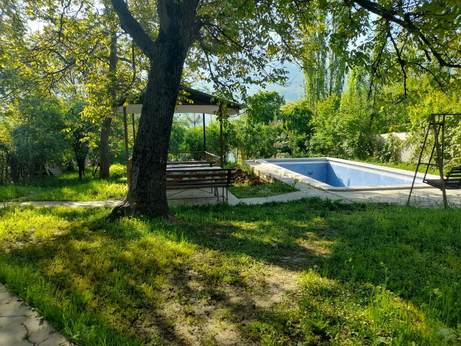 8 sotix yer sotiladi  " 280 000 " $