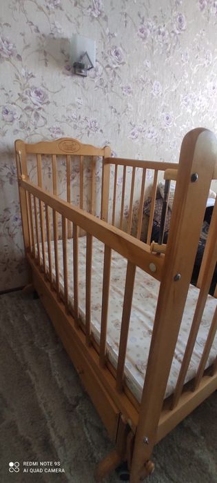 Детская кроватка