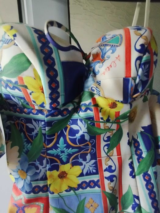 Страхотна рокля Alessa