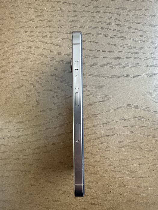 Продам iphone 16 pro 128gb